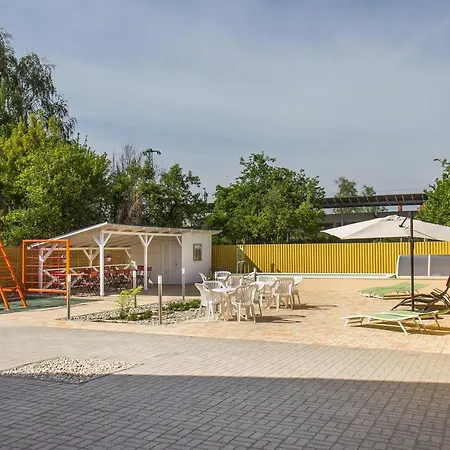 アパート Familia 152ab *