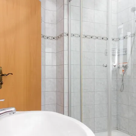 アパート Familia 152ab *