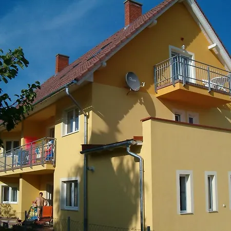 アパート Familia 152ab